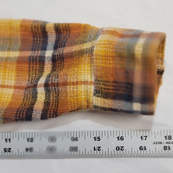 O'Neill Women's Size Small Coat Check Cotton Flannel Button Down Shirt - Picture 5 of 12